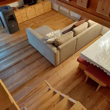 Graziosa E Confortevole Baita Di Montagna
